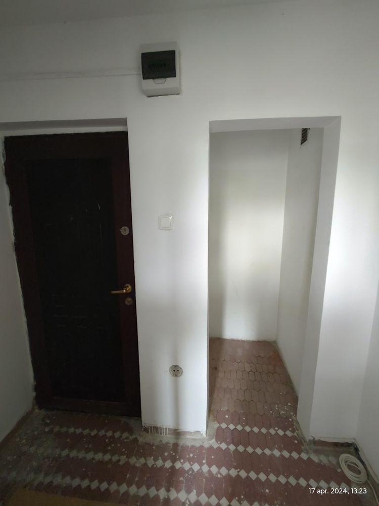 Apartament 2 camere , Tiglina 1, Etaj 2/4