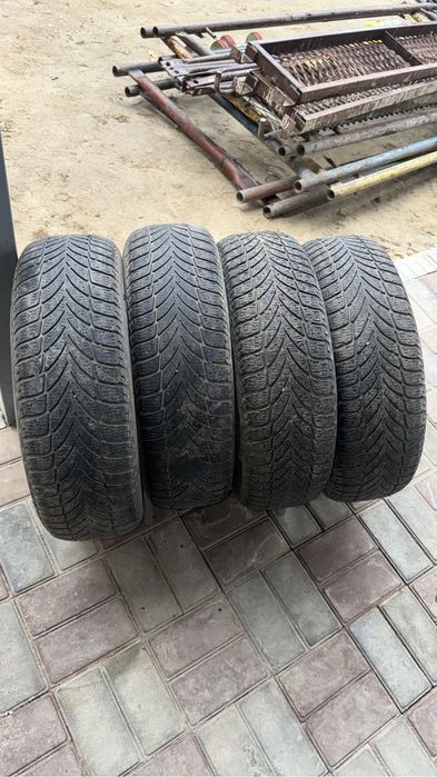 Шины зимние б/у 185/65/15