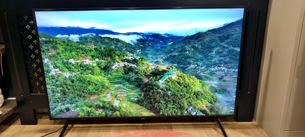 Televizor Samsung QLED 4k UHD 123cm
GLED
Televizor QLED Samsung
QE49Q6