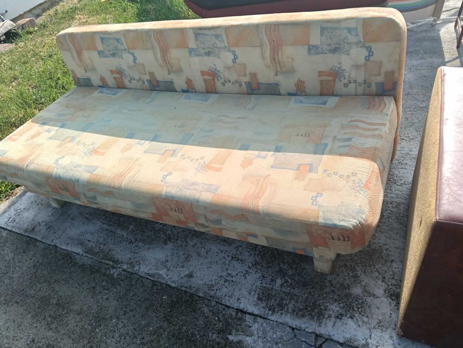 canapeaa compusa din 3 piese ideala pentru living room sau terasă