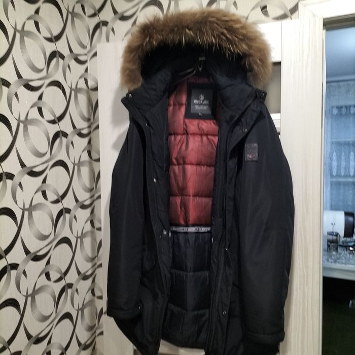 Зимняя куртка скапюшоном