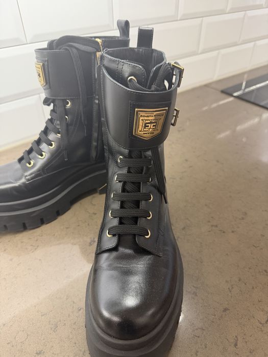 Нови боти Elisabetta Franchi