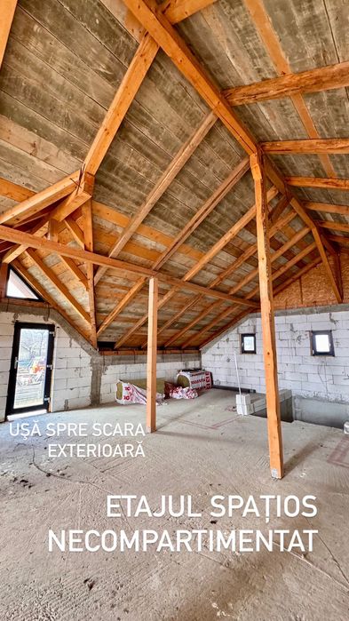 Casa nouă cu etaj de vânzare/ Vilă spațioasa/ Centrul localității