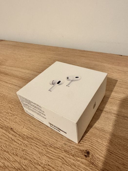 Продавам чисто нови Apple AirPods Pro 2 (USB-C)