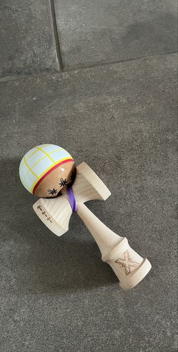 Kendama x originala