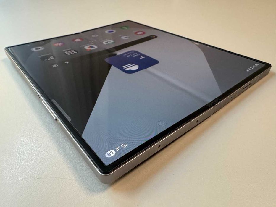 Samsung / Galaxy Z Fold6 / 256 Gb / Silver / 96% Acumulator