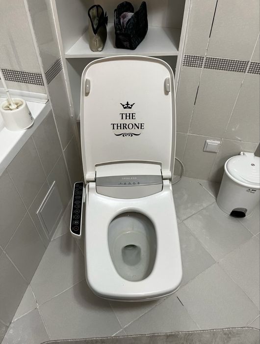 Продам унитаз с биде