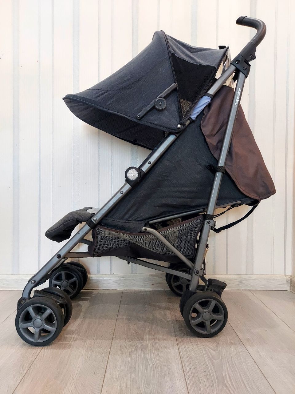 Easywalker Buggy Berlin Breakfast коляска трость детская прогулочная