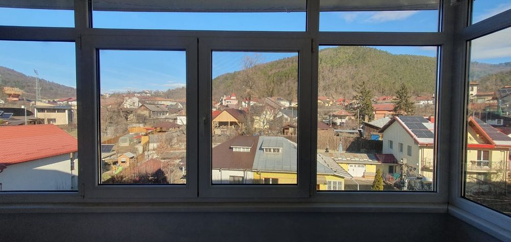 Inchiriez apartament 2 camere  Precista, călduros, complet mobilat