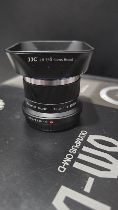 Olympus OM-D E-M10 Mark II