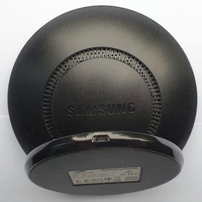 Samsung Wireless FastCharge QI.