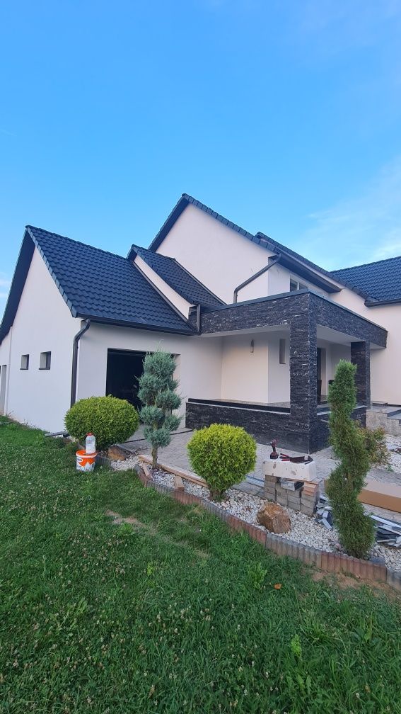 Jgheaburi și burlane din aluminiu 0.7 fără îmbinări