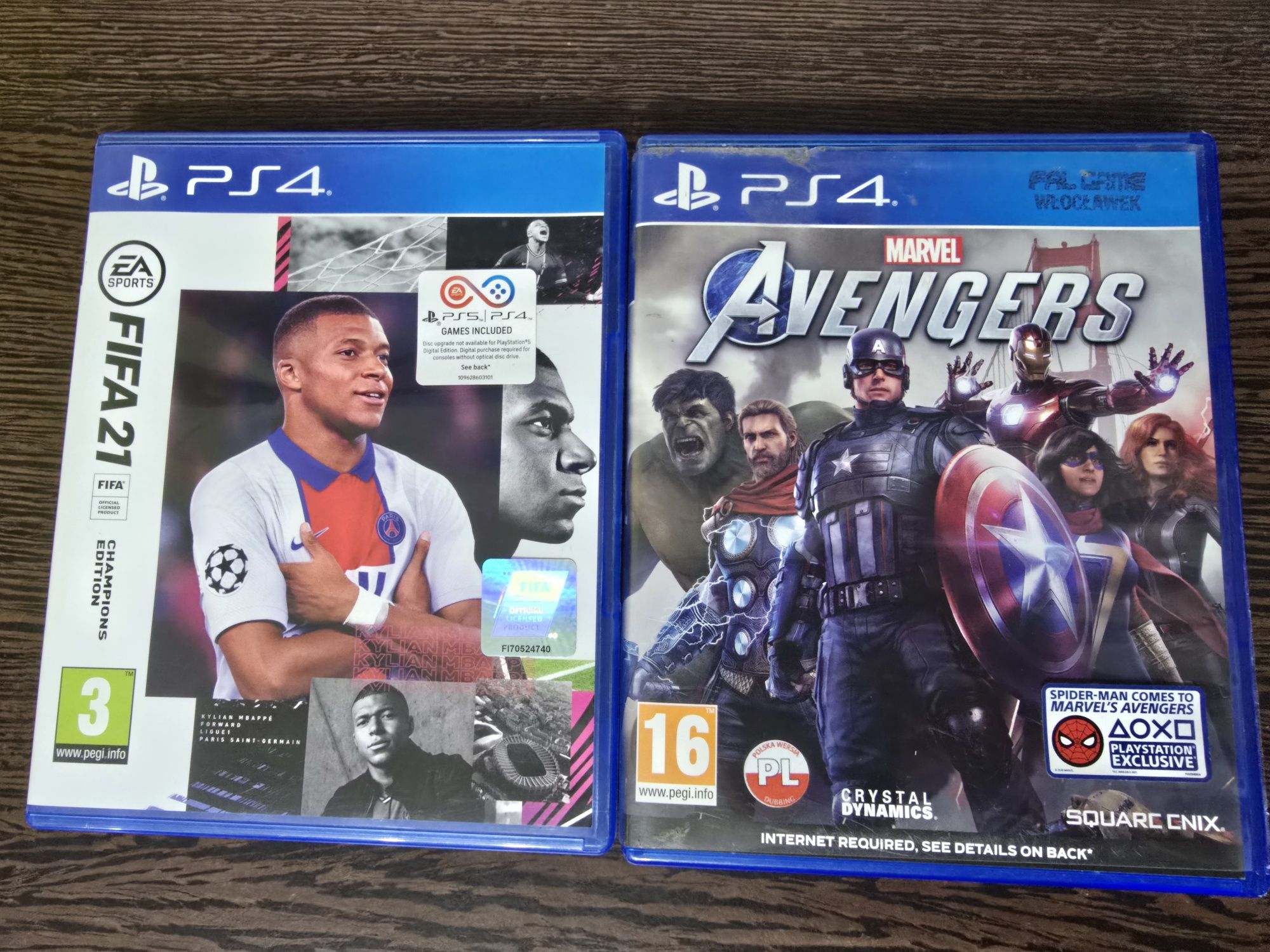 Vand PS4 Slim + maneta + jocuri