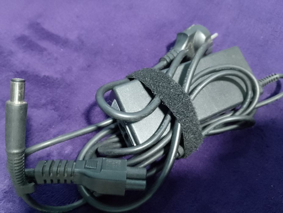 Încărcător alimentator  laptop original HP 19v 90 w
