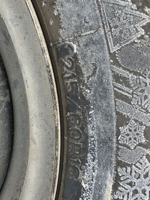 Шины шипованные с дисками в сборе,писать в ватсапп