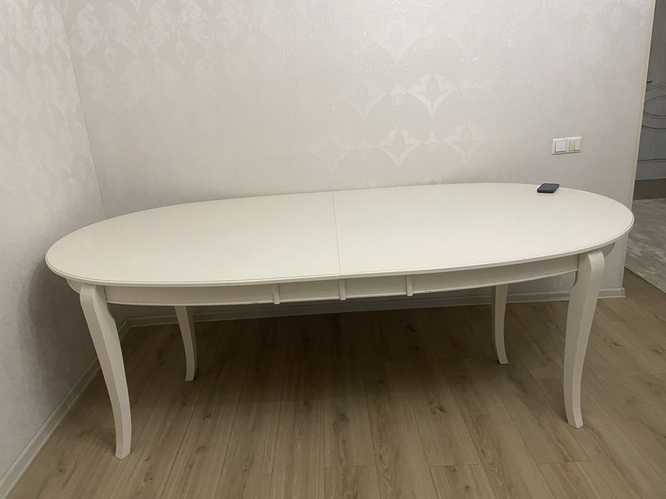 Продам стол пр-во Малайзия