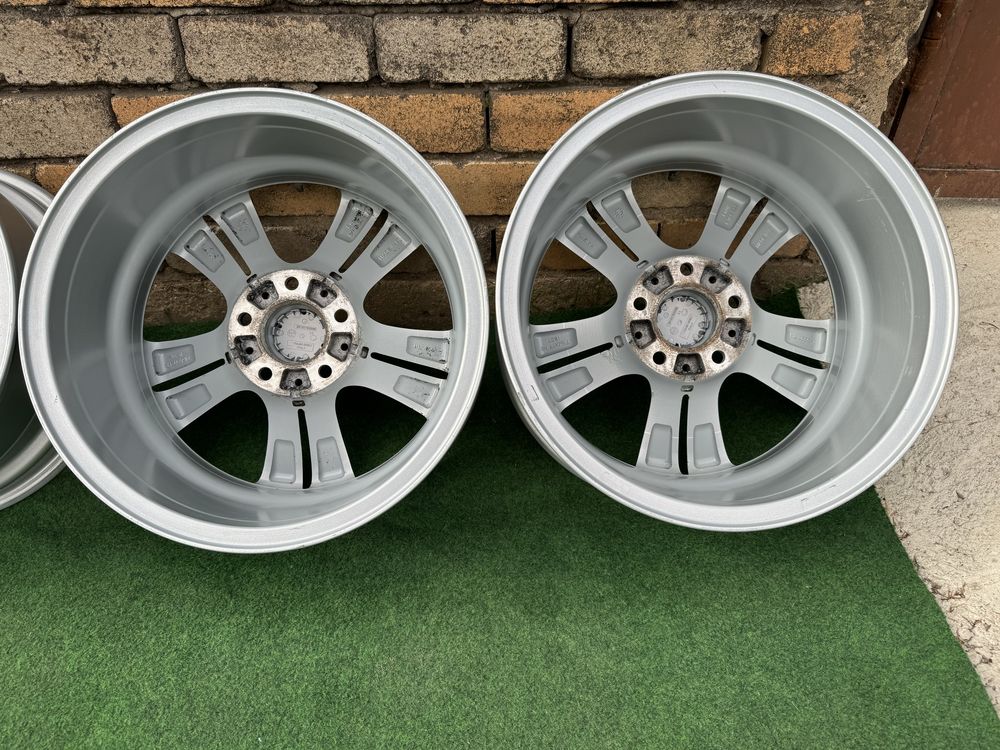 4 броя Джанти БМВ BMW Style 392 17 цола за F30 F31 F36 e90 e91 e87 e46