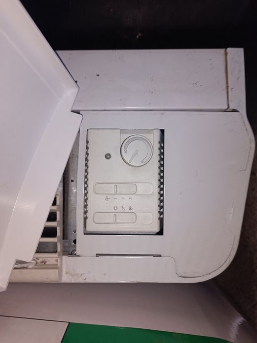 Vând vectiloconvector Nobus carcasat de pardoseala