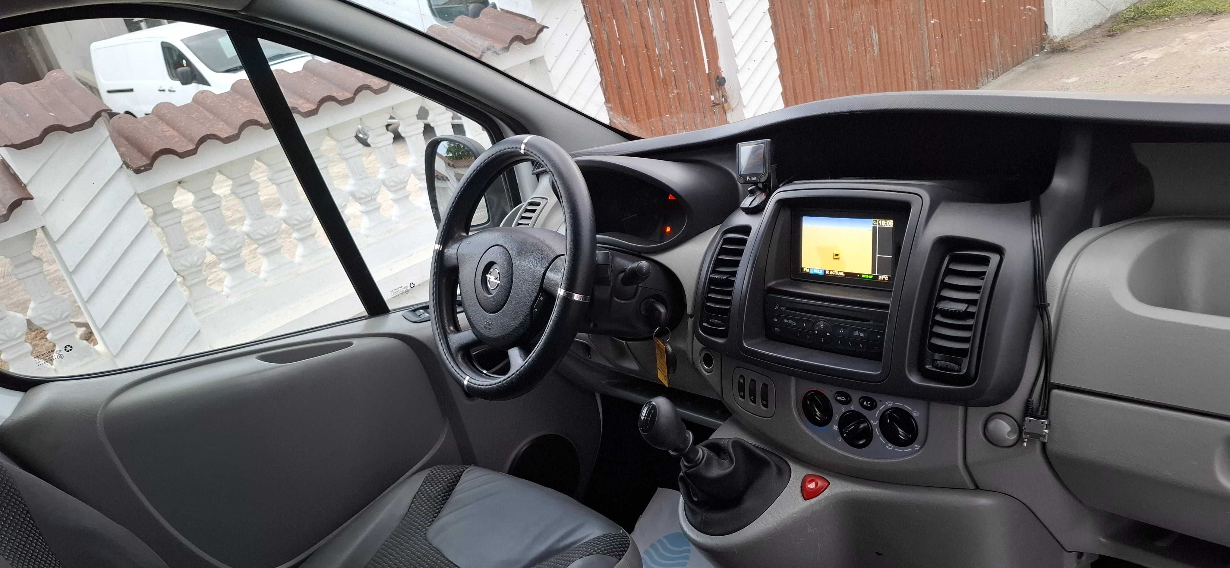 Opel Viavaro Extra Lung/AN 2012/Navi/2.0 Diesel 114/A C/218000 km/E 5