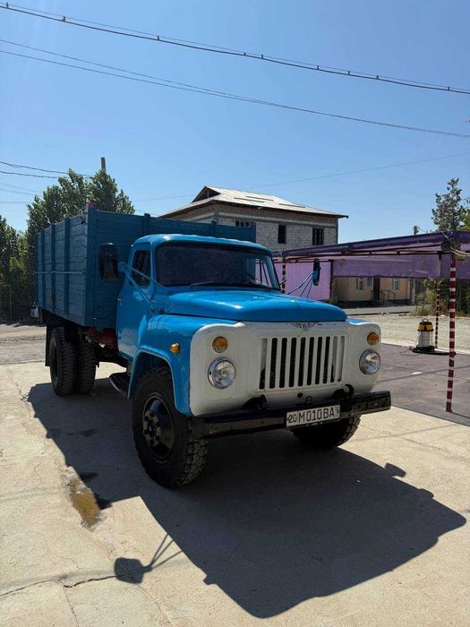 Gaz 53 sotiladi holati yaxshi soz holatda
