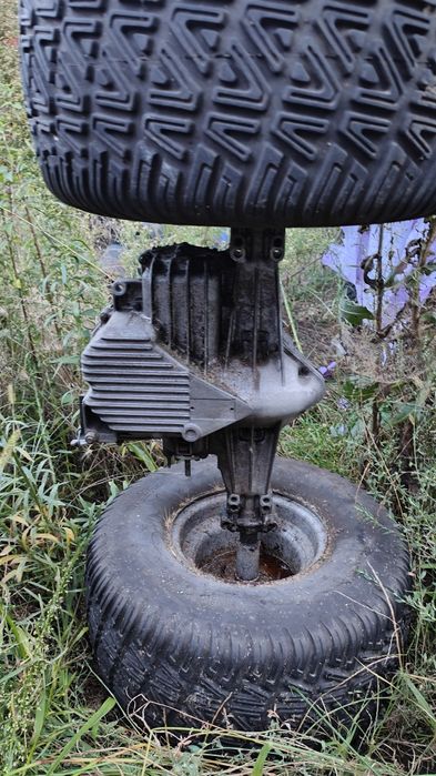 Cutii viteze hidrostatice și manuale tractorașe gazon