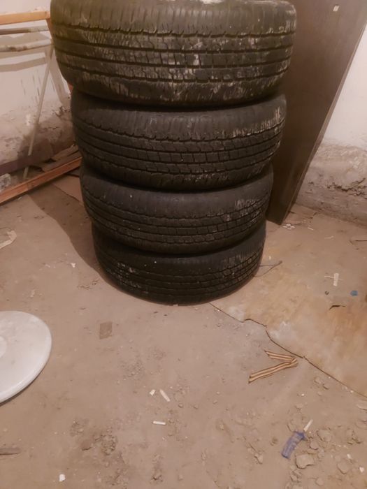 Шины б/у комплект 4 шт