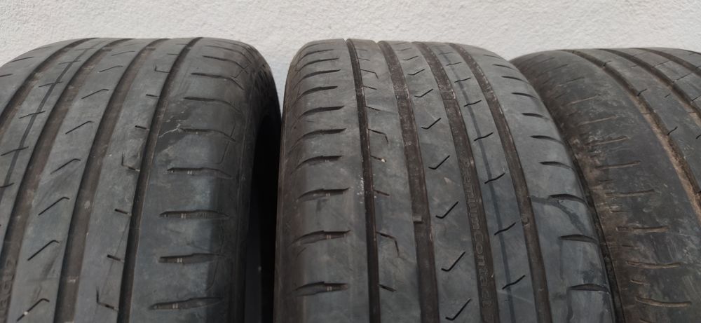 225/50/17 летни 4 броя DOT 23/21