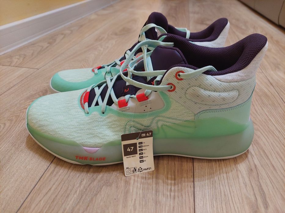 Баскетболни обувки 47 номер