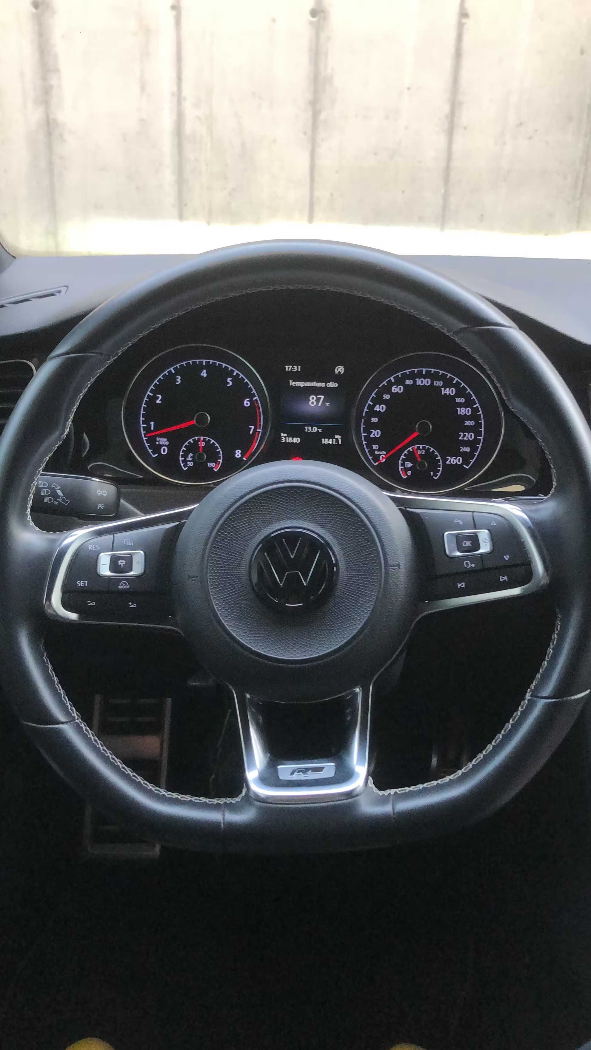 Emblema Volan Sticker Logo Auto Adeziv VW Volkswagen 40mm, Negru Lucio