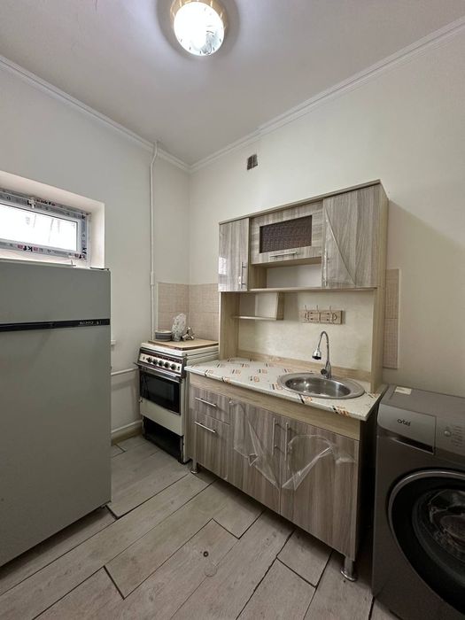 Продаётся квартира СРОЧНО Буз бозор