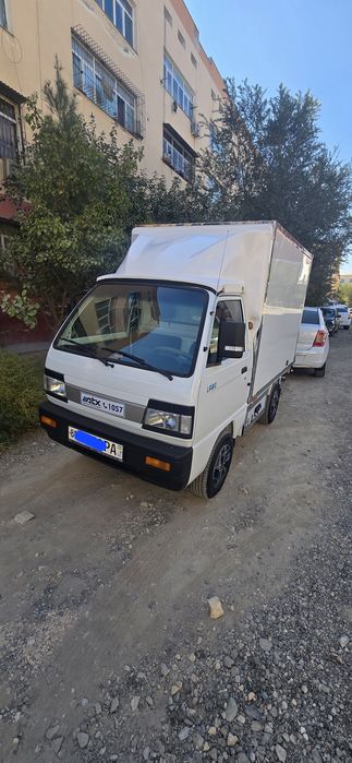 Labo furgon sotiladi