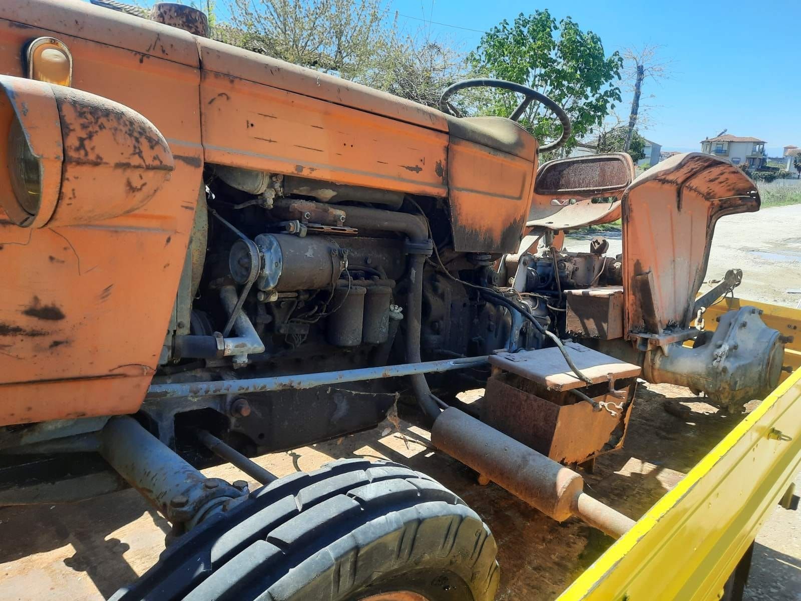 Dezmembrez motor tractor fiat 415,315,312 .