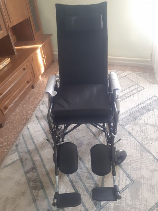 Продаю инвалидную каляску