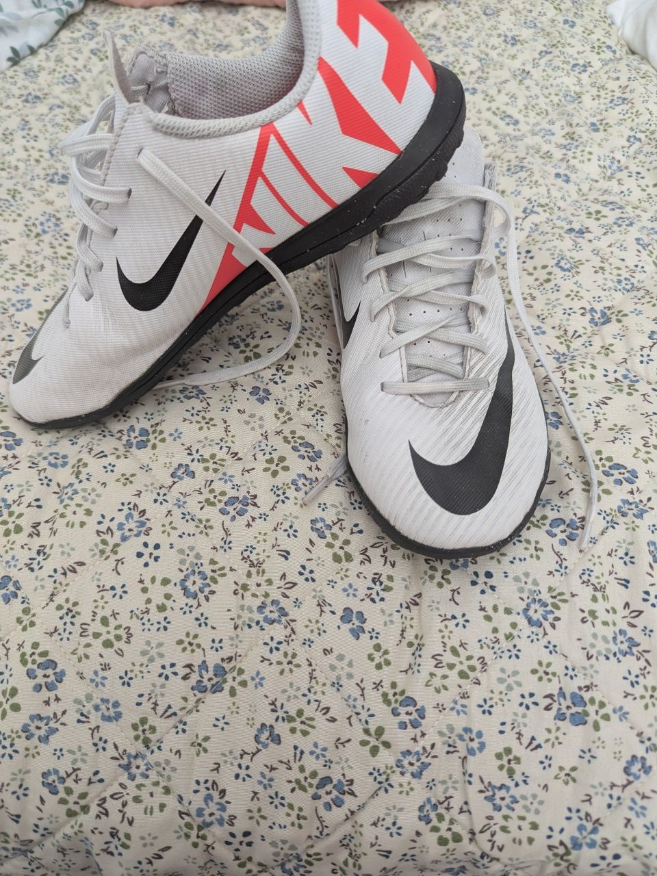 Стоножки за футбол Nike 36,5 номер