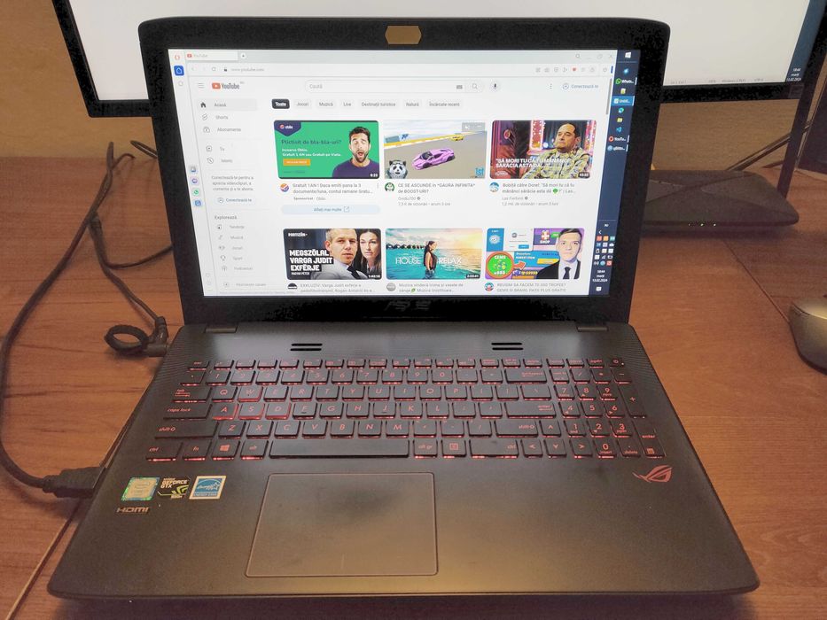 Vând laptop ASUS ROG GL552V 15.6" (opțional Dock Station)