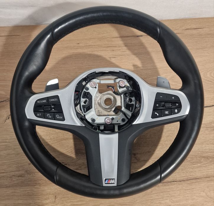 Volan M cu incalzire BMW SERIA G G30 G31 G15 G16 G05 G06 G07