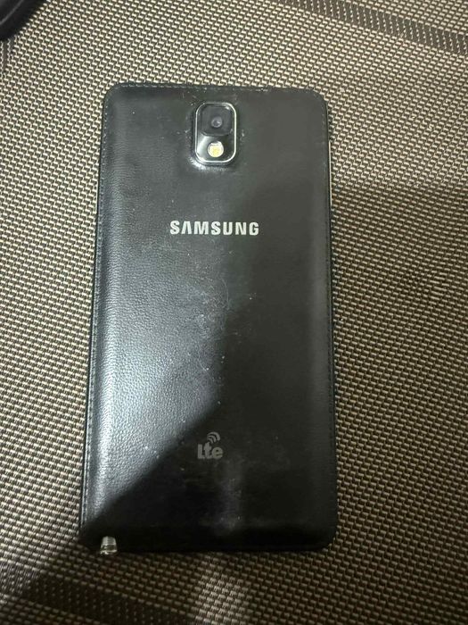 Vând Samsung note 3