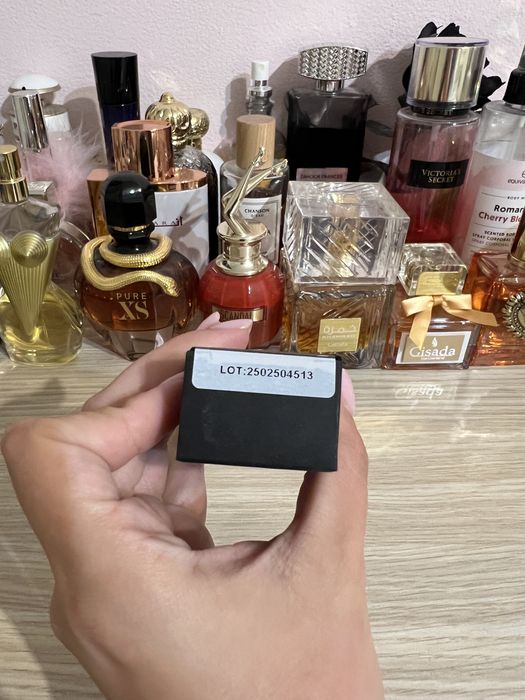 Baza machiaj Radiant matifianta ten gras mixt pentru exces sebum