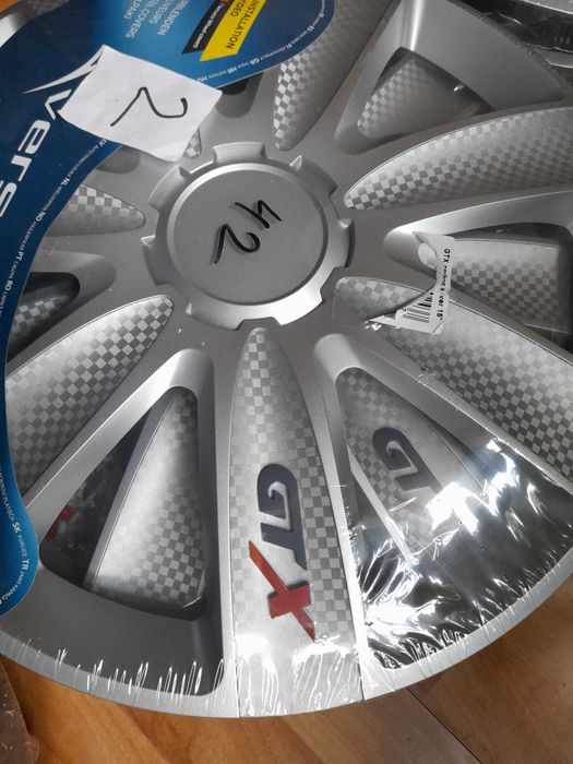 Тасове за МПС цвят карбон 13,14,15,16цола