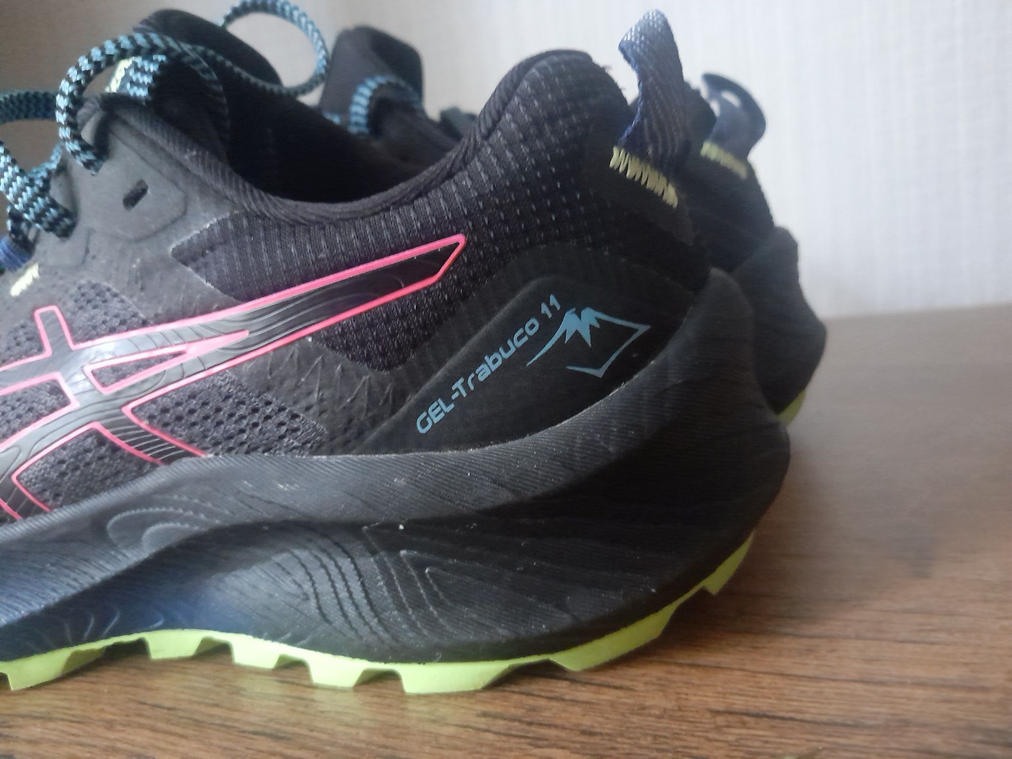 Asics gel Trabuco 11 GTX gore tex дамски маратонки 38- 39 номер.