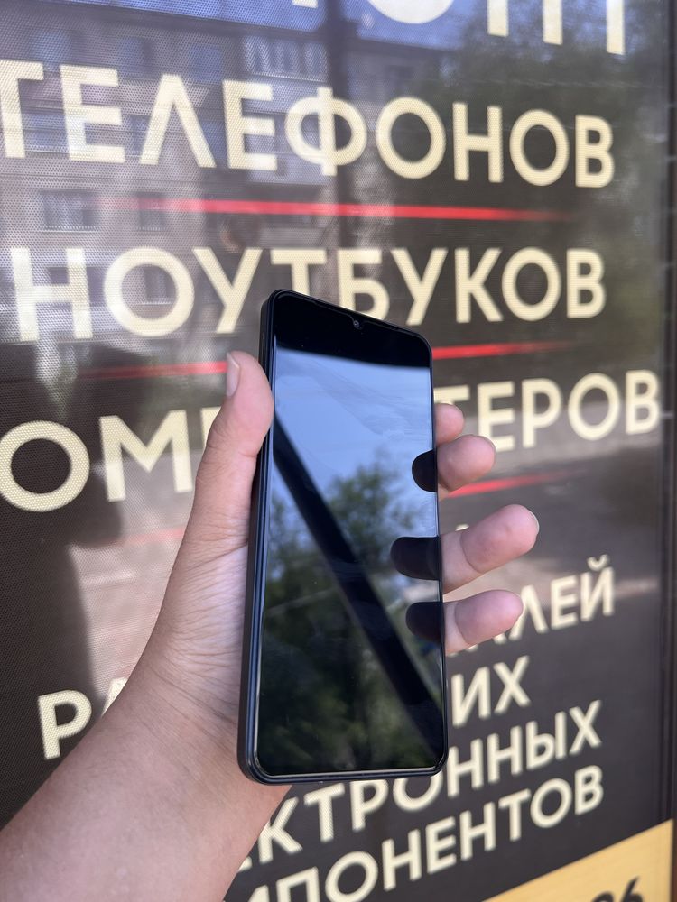 Продается новый телефон Poco C71