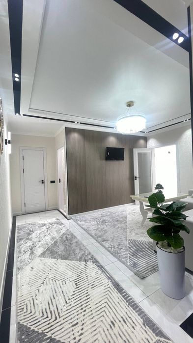 2 xonalik kvartira sotiladi 8 qavatli g'ishtlik  domning 5-qavatidan.