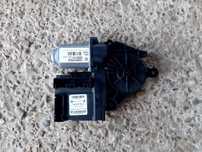 Motoras macara cu modul  dreapta fata VW GOLF 5 / PASSAT B6 / GOLF 5 PLUS cod 1K0959792G