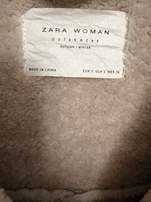Късо палто ZARA