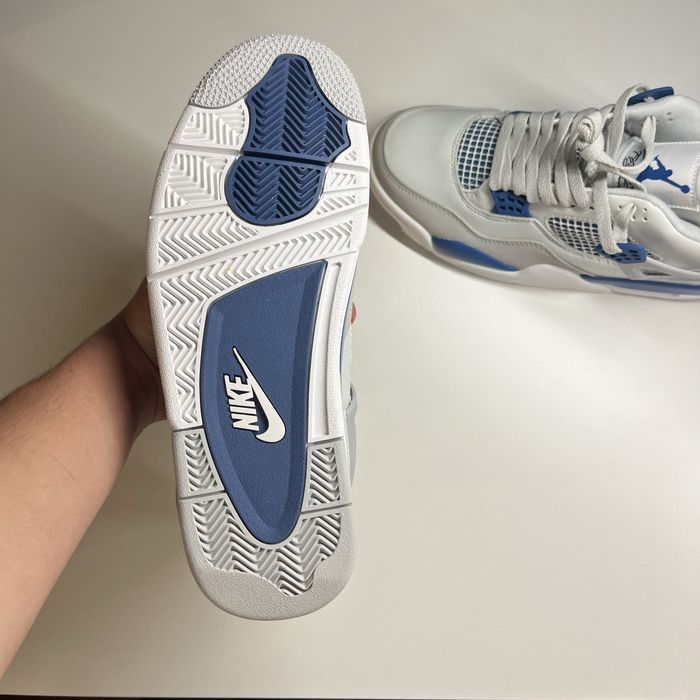 Jordan 4 Military Blue
