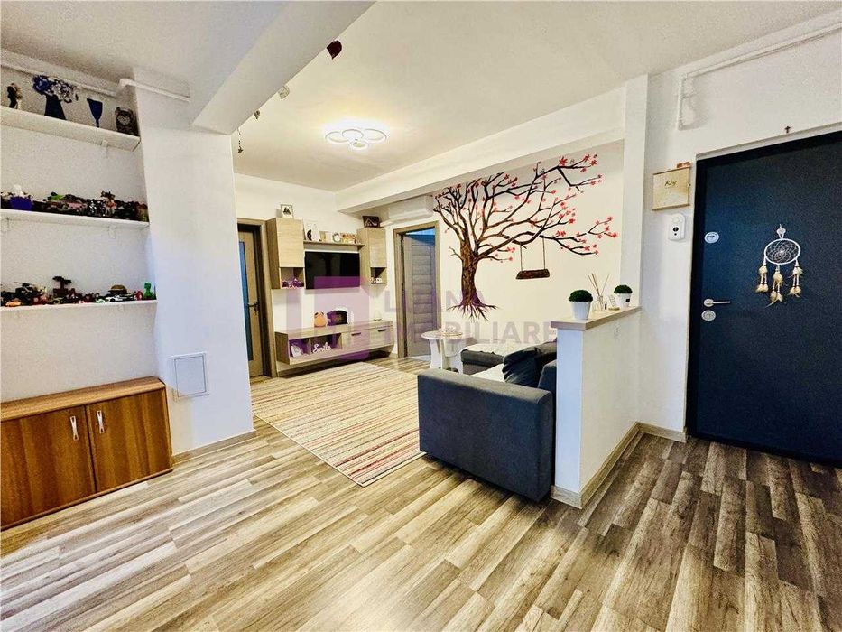 Vand apartament 3 camere,TURNISOR