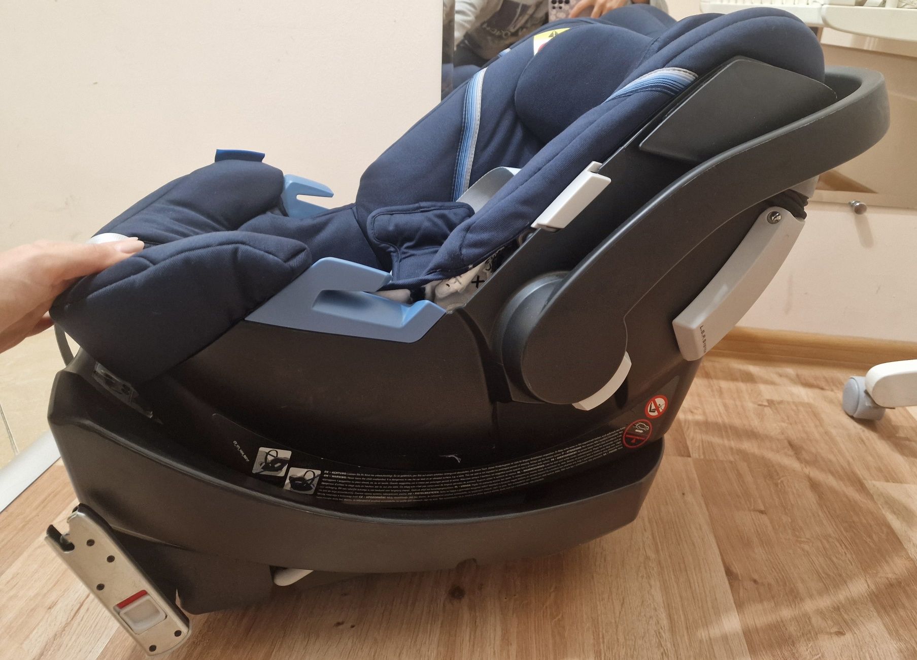 Стол за кола Cybex Aton 5 с база