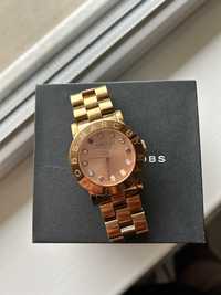 Часовник Marc Jacobs розово злато оригинал
