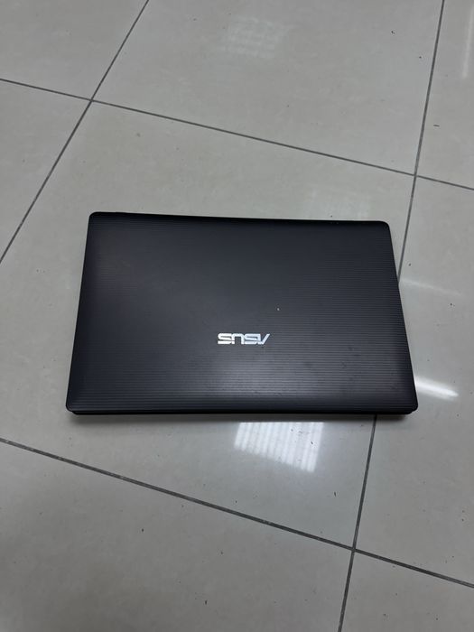 Лаптоп ASUS X53B