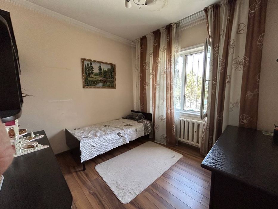 Продается 4х комнатная-100м2!Куйлюк массив -6